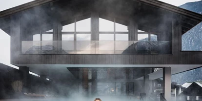 Wanderurlaub - Pools: Schwimmteich - Neuhaus Zillertal Resort