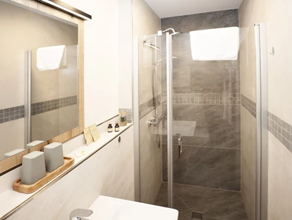 Wanderurlaub - Fahrstuhl - und mit einer Dusche. - Hotel Erlebnis Wald Johanngeorgenstadt
