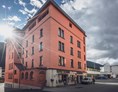 Wanderhotel: Aussenansicht Sommer - Hotel Ochsen