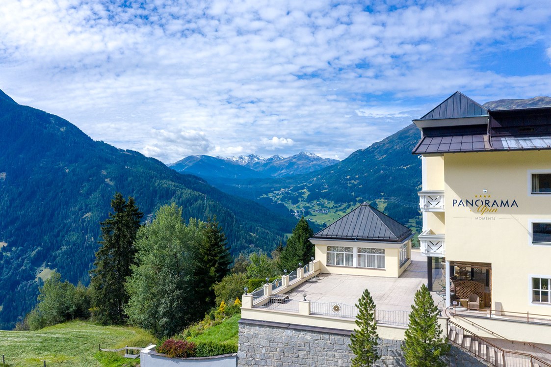 Wanderhotel: Aussenansicht - Wellness Aparthotel Panorama Alpin