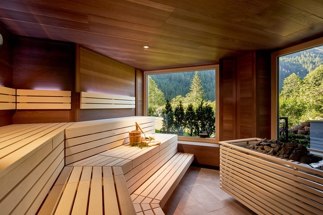 Wanderurlaub - Schwierigkeit Wanderungen: Rot - Tirol - Finnische Panorama-Sauna mit direktem Ausgang zum Frischluftbereich - ADLER INN Tyrol Mountain Resort