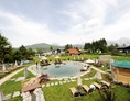 Wanderhotel: Garten mit Naturbadeteich - Wellnesshotel Schönruh - Adults Only