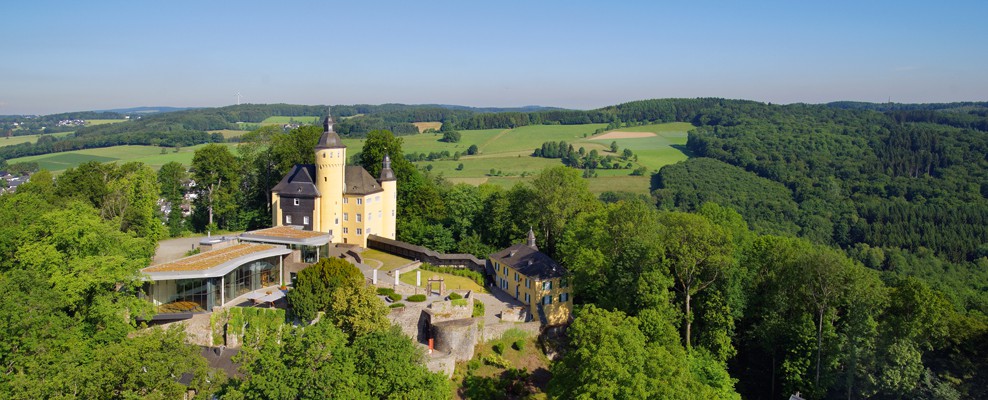Wanderhotel: Schloss Homburg - Parkhotel Nümbrecht