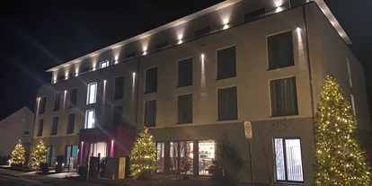 Wanderurlaub - Fahrstuhl - Außenansicht - Emils Hotel