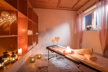 Wanderhotel: Massagen klassisch und energetisch by Claudia - Hotel Karlwirt - Alpine Wellness am Achensee