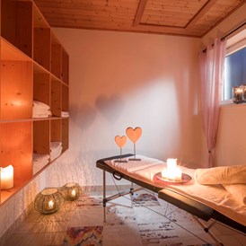 Wanderhotel: Massagen klassisch und energetisch by Claudia - Hotel Karlwirt - Alpine Wellness am Achensee