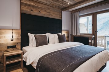 Wanderhotel: VAYA Zillertal SPA Suite Schlafzimmer - VAYA Zillertal