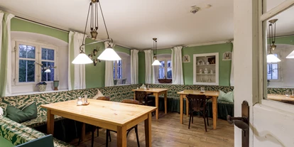 Wanderurlaub - Fahrstuhl - Bayern - Aufenthaltsraum - Seebacher Haus