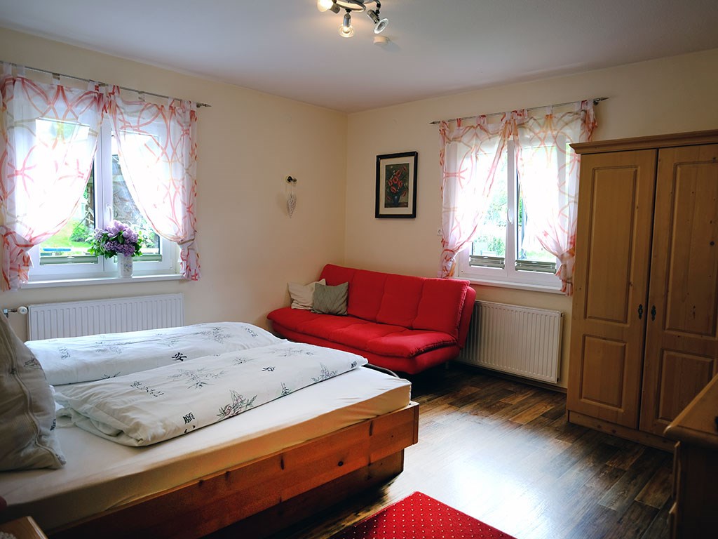 Haus Kremser Zimmerkategorien Poolblick