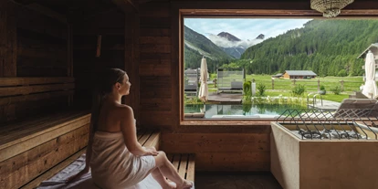 Wanderurlaub - Hotel-Schwerpunkt: Wandern & Biken - Tirol - Außenblocksauna - Alpinhotel Berghaus GmbH