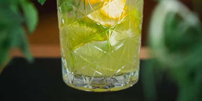 Wanderurlaub - Hotel-Schwerpunkt: Wandern & Biken - Tirol - Cocktail - Alpinhotel Berghaus GmbH