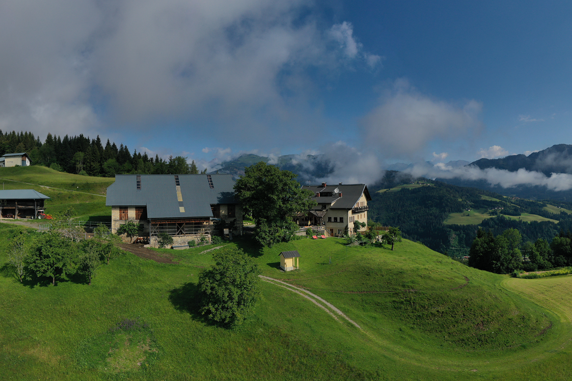 Wanderhotel: Lamprechtbauer hoch über dem Bergsteigerdorf Mauthen - Gasthof Lamprechtbauer