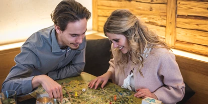 Wanderurlaub - Allgäu - Gesellschaftspiele um den Abend perfekt ausklingen zu lassen - Natur-Landhaus Krone, Bio-Hotel & Soulfood-Restaurant