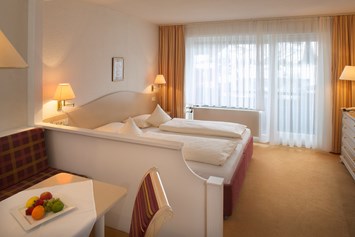 Wanderhotel: Einrichtungsbeispiel Doppelzimmer - Hotel Interest of Bavaria