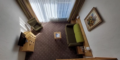 Wanderurlaub - Allgäu - Zweigeschossige, geräumige Junior Suite Superior mit getrenntem Wohn- und Schlafbereich  - Vitalhotel Interest