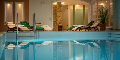 Wanderurlaub - Allgäu - Wellnessbereich mit großem Hallenbad,
2 Infrarotkabinen
Bademantel- und Handtuchservice - Vitalhotel Interest