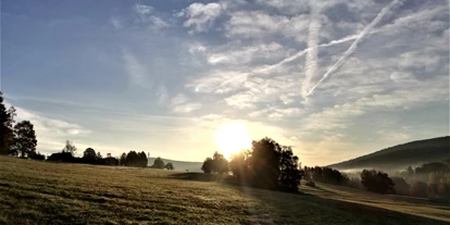 Wanderurlaub - Fahrstuhl - Bayern - Morgenstimmung in Bischofsgrün - Hotel Kaiseralm
