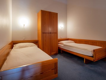 Arenas Resort Schweizerhof Zimmerkategorien Duplex Familienzimmer