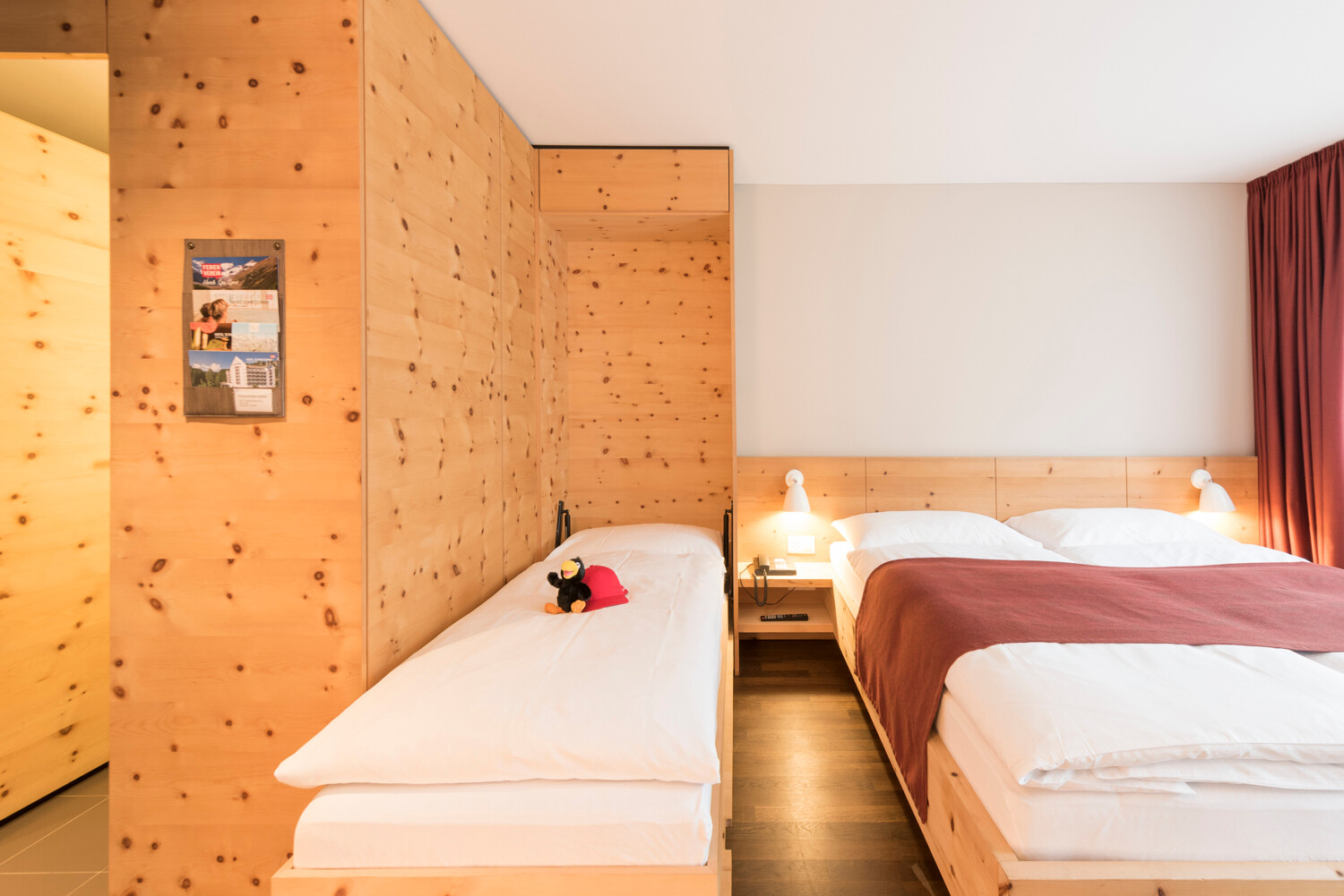 Arenas Resort Schweizerhof Zimmerkategorien Alpines Panorama Dreibettzimmer