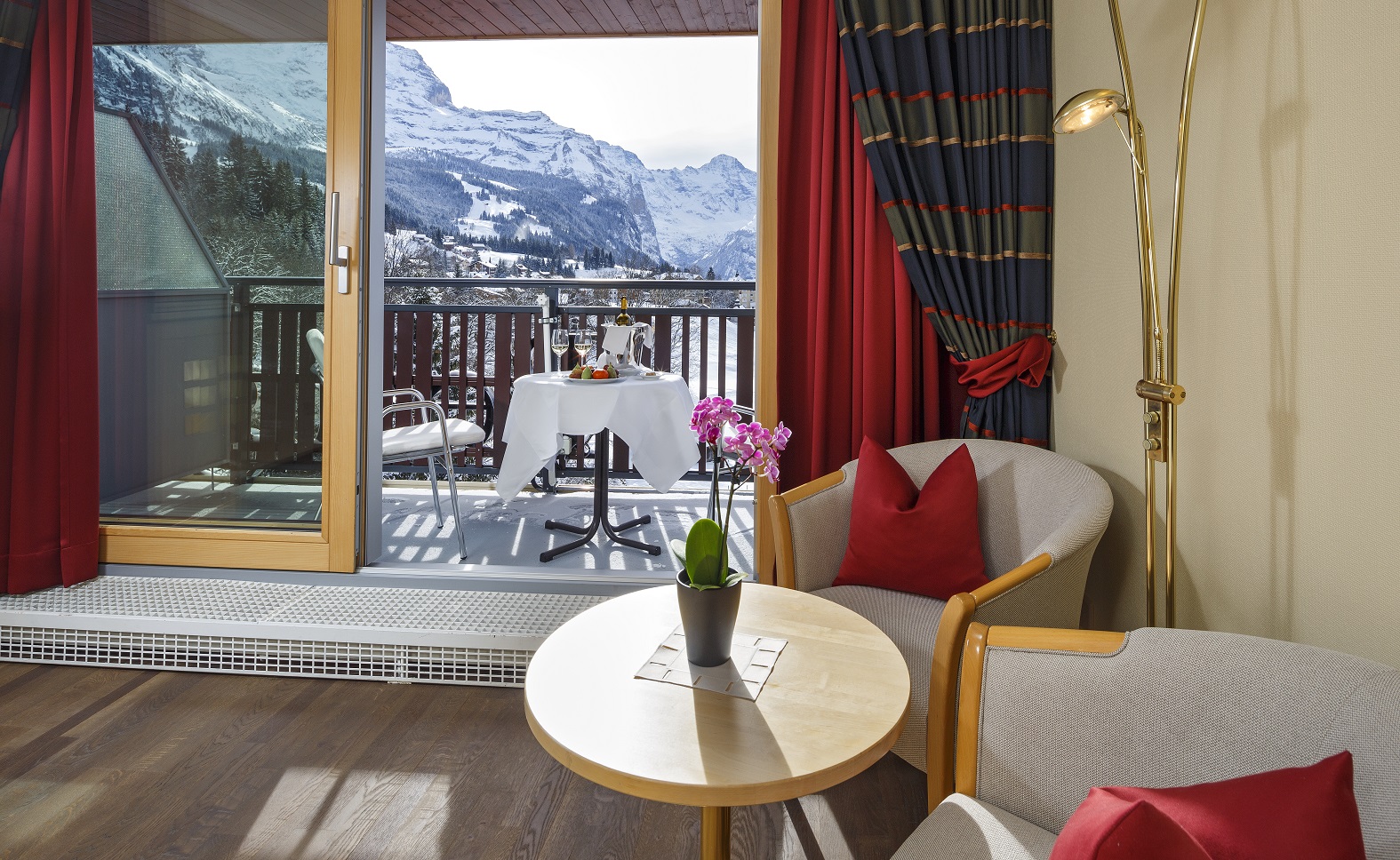 Beausite Park Hotel Wengen Zimmerkategorien Doppelzimmer Jungfraublick mit Balkon