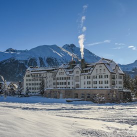 Wanderhotel: Aussenansicht - Cresta Palace Hotel