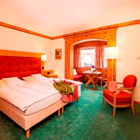 Wanderhotel: Doppelzimmer Dorfblick mit 27 m² - Parkhotel Wallgau