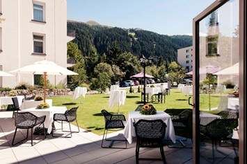 Wanderhotel: Hotel Morosani Schweizerhof