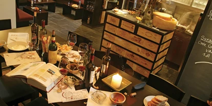 Wanderurlaub - Fahrstuhl - Wine Lounge - Le Mirabeau Resort & Spa Zermatt