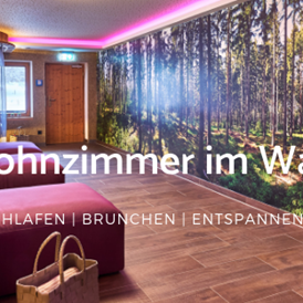 Wanderhotel: DAS FRITZ bietet ein einzigartiges Hotelerlebnis. - Hotel Fritz - Wohnzimmer im Wald