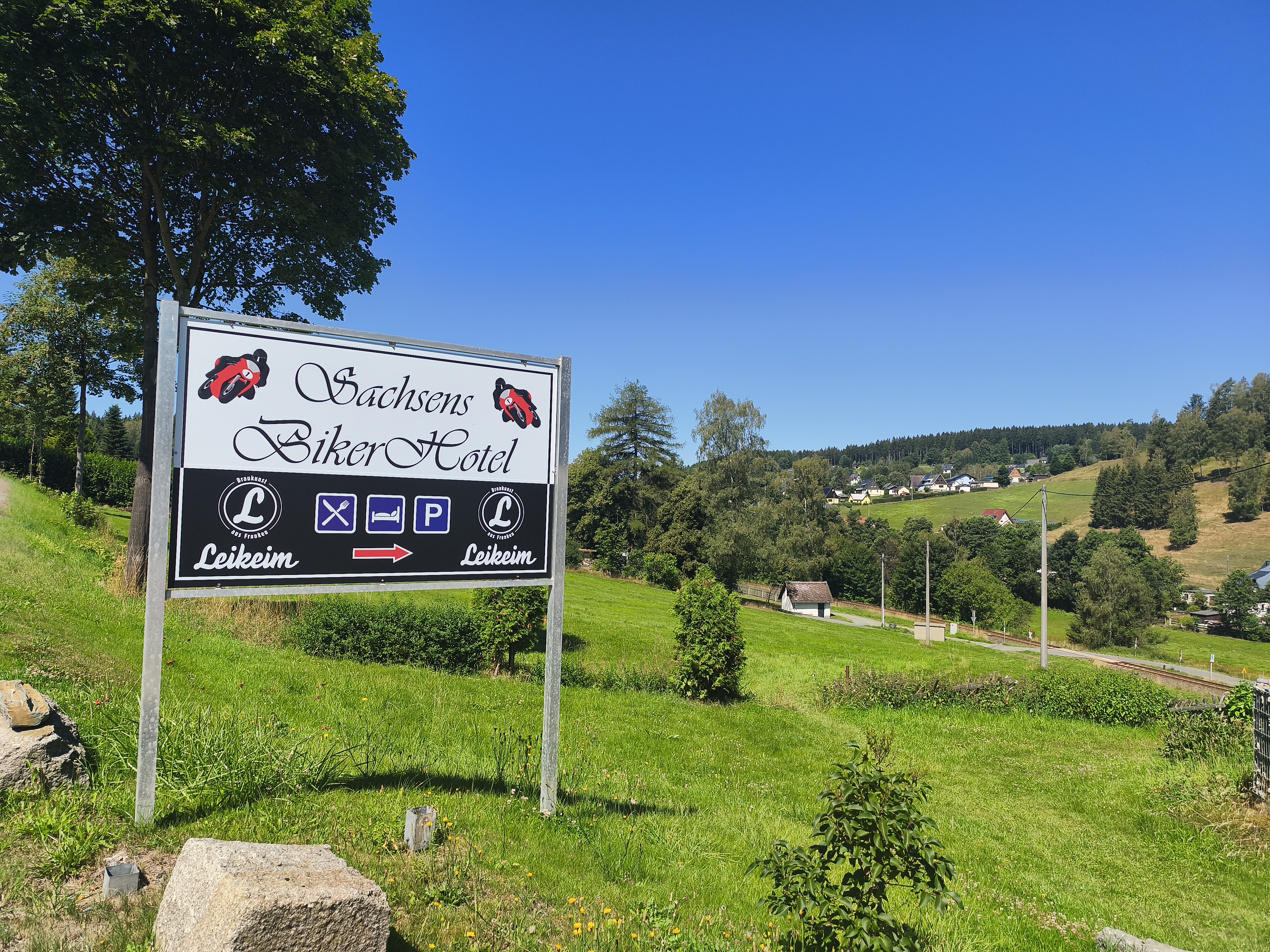 Wanderurlaub - Infopoint - Bergblick - Ferienhotel Zwotatal
