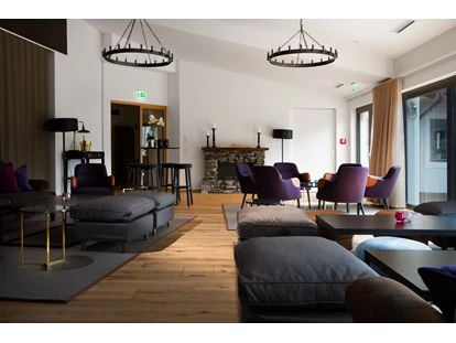 Wanderurlaub - Fahrstuhl - Chillout area Peakroom - Hotel Goldried