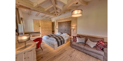 Wanderurlaub - ST. VIGIL - Beispiel einer Suite im Tirolerhof. 
Jede Suite ist individuell eingerichtet! - Hotel Tirolerhof