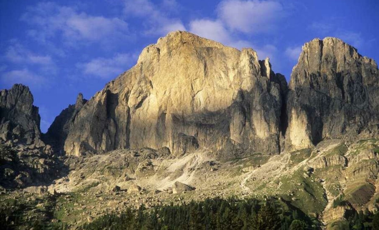 Hotel Dosses Tourentipps Rotwand - Vaél - Campedié 