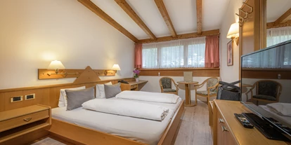 Wanderurlaub - Klobenstein - Doppelzimmer Lililum ohne Balkon - Wilma - Garden Hotel
