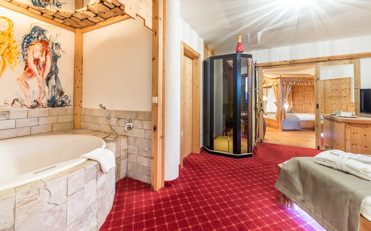 Hotel Bergschlössl Zimmerkategorien Die Königssuite
