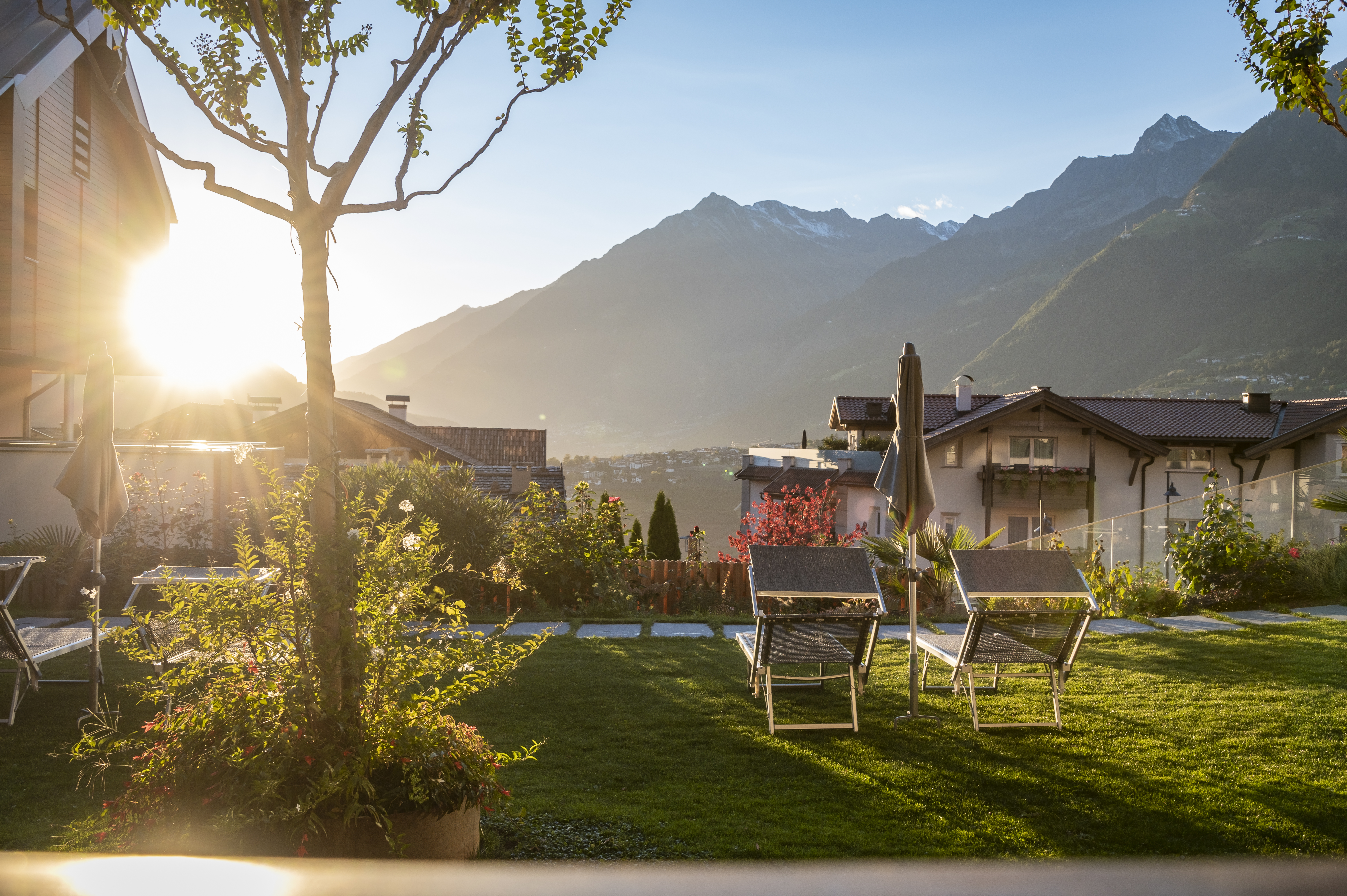 Wanderhotel: Liegewiese - Hotel Sunnwies