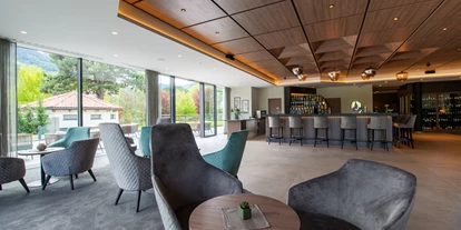Wanderurlaub - Pools: Schwimmteich - Südtirol - Hausbar - Garden Park Hotel