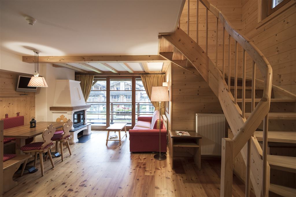 Wanderhotel: Post Alpina - Family Chalets Dolomites