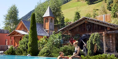 Wanderurlaub - Pools: Schwimmteich - Südtirol - Hotel Quelle Nature Spa Resort *****