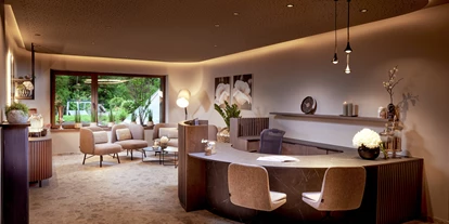Wanderurlaub - Pools: Schwimmteich - Südtirol - Hotel Quelle Nature Spa Resort *****