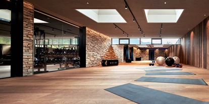 Wanderurlaub - Pools: Schwimmteich - Südtirol - Hotel Quelle Nature Spa Resort *****