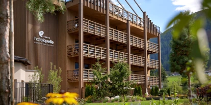 Wanderurlaub - Pools: Schwimmteich - Südtirol - Hotel Quelle Nature Spa Resort *****