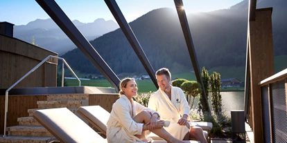 Wanderurlaub - Pools: Schwimmteich - Südtirol - Hotel Quelle Nature Spa Resort *****