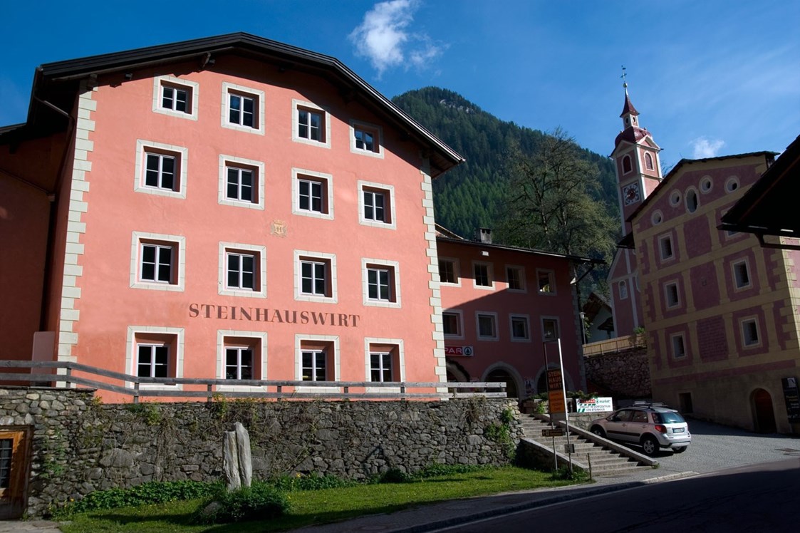 Wanderhotel: Ansicht von vorne - Hotel Steinhauswirt