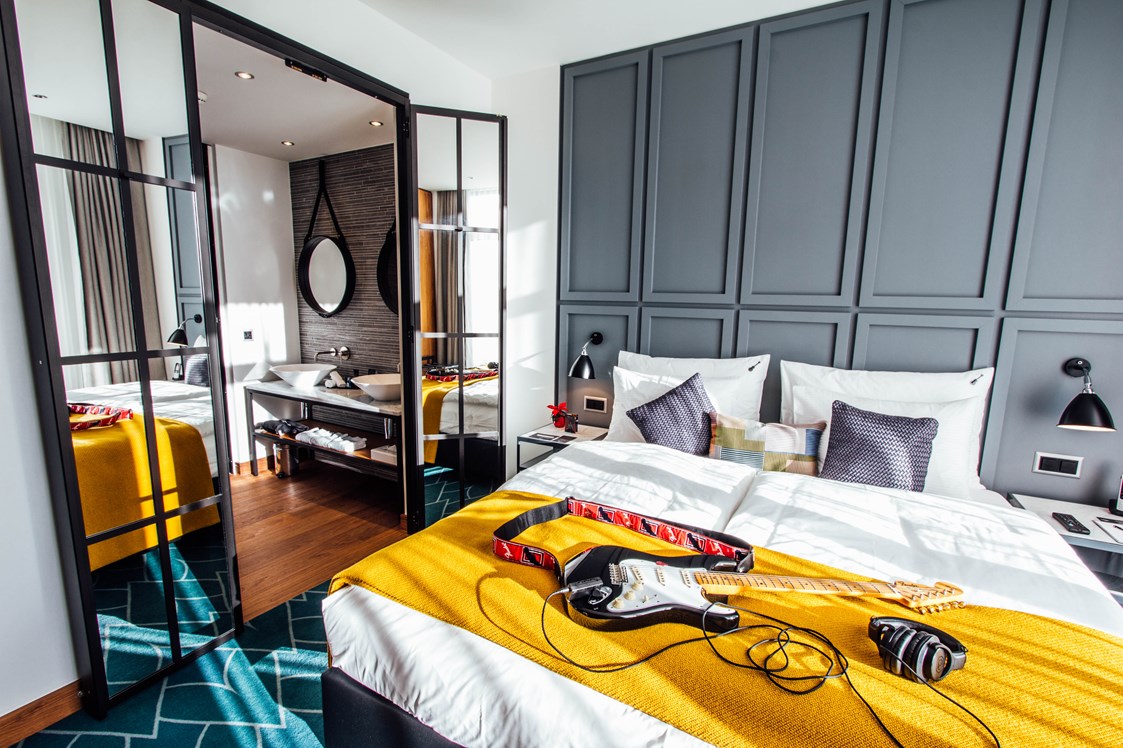 Wanderhotel: Rock Star Suite Schlafzimmer - Hard Rock Hotel Davos
