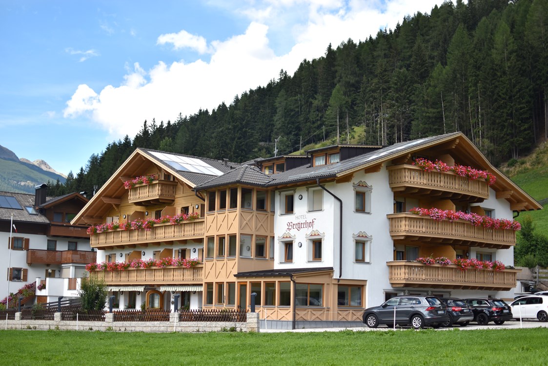 Wanderhotel: Almhotel Bergerhof 