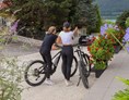 Wanderhotel: Urlaub im Flairhotel am Wörthersee-- Fahrräder und Elektro Bikes und Mountainbikes stehen zu Ihrer Verfügung - Flairhotel am Wörthersee