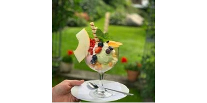 Wanderurlaub - Fahrstuhl - Eisbecher - Dorfhotel Kaltenhauser