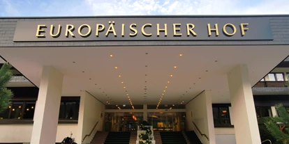 Wanderurlaub - Fahrstuhl - Hoteleingang - EUROPÄISCHER HOF Bad Gastein