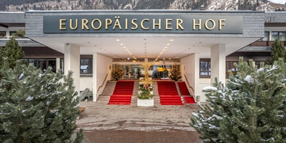 Wanderurlaub - Fahrstuhl - Hoteleingang - EUROPÄISCHER HOF Bad Gastein